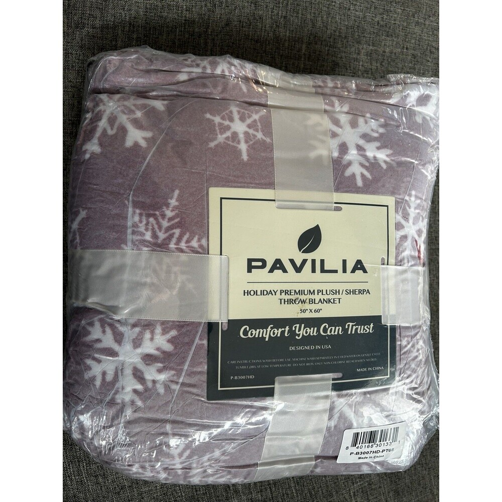 Pavilia Holiday Throw Blanket Sherpa Pink Snowflakes Plush 50x60 New